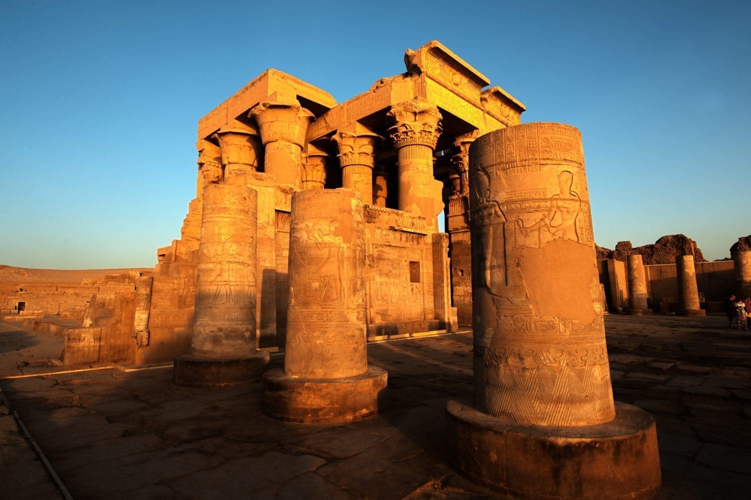 Edfu, Abu Simpel Kom Ombo mit Trivaeg